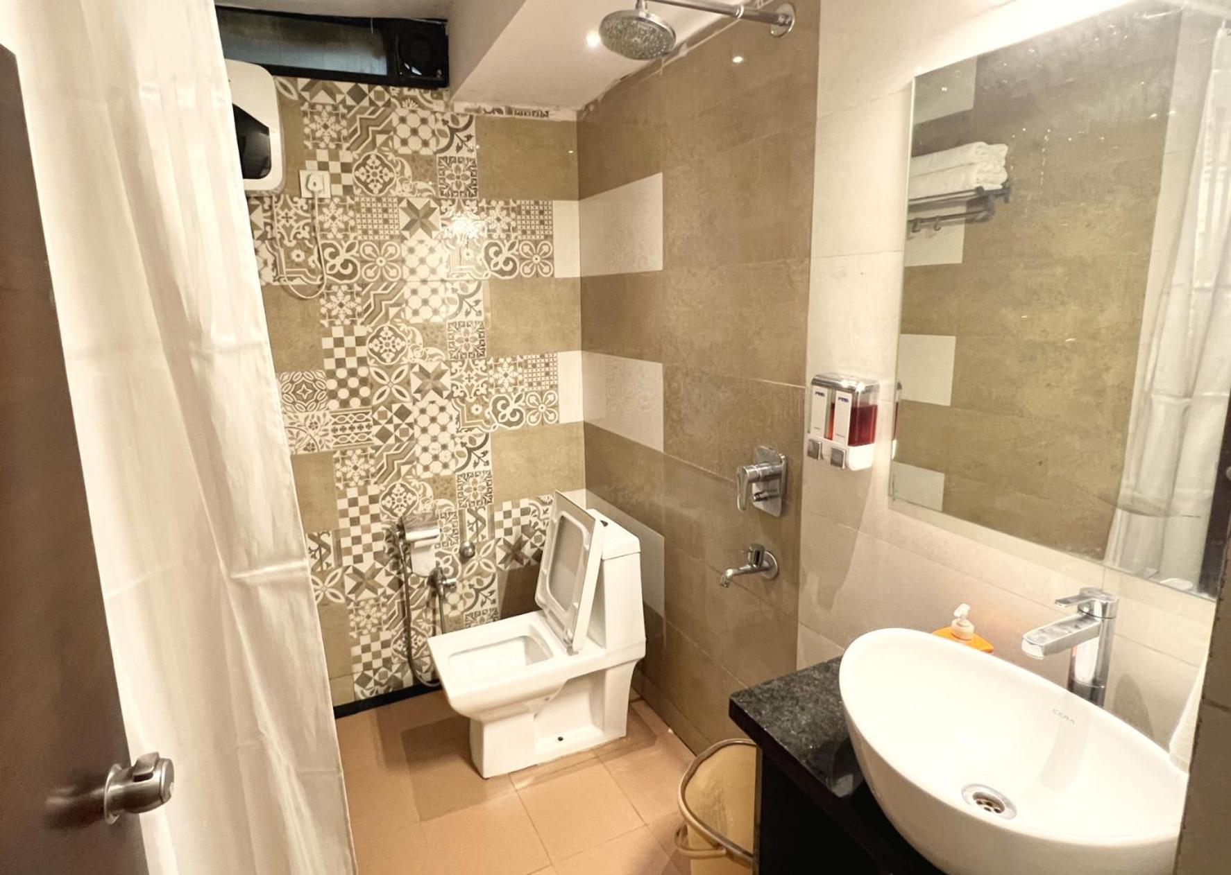 Royal Palms Luxury Service Apartment ناغبور المظهر الخارجي الصورة