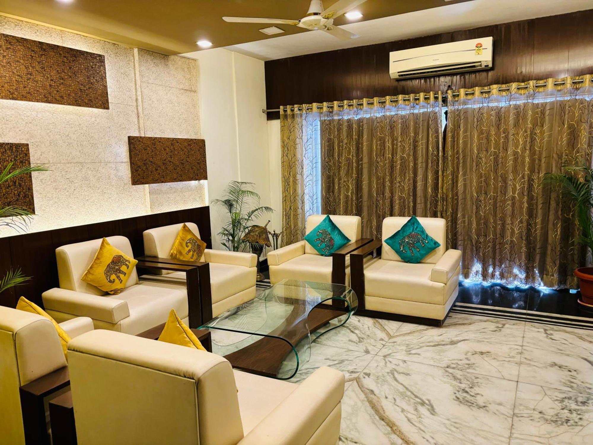Royal Palms Luxury Service Apartment ناغبور المظهر الخارجي الصورة