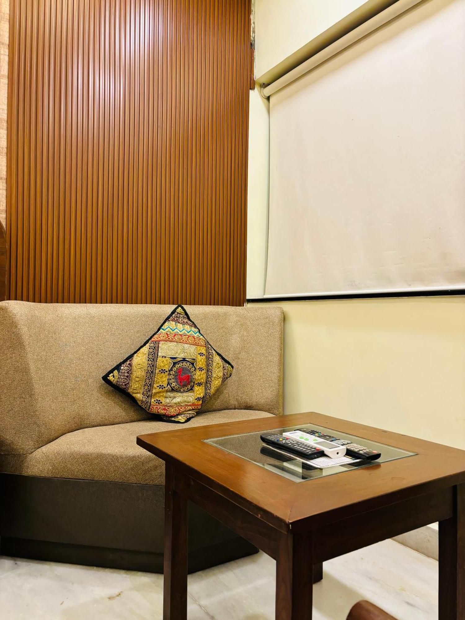 Royal Palms Luxury Service Apartment ناغبور المظهر الخارجي الصورة